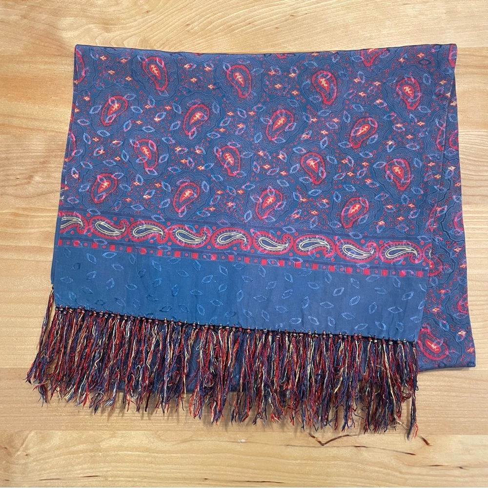Men’s Paisley Patterned Scarf with Fringe